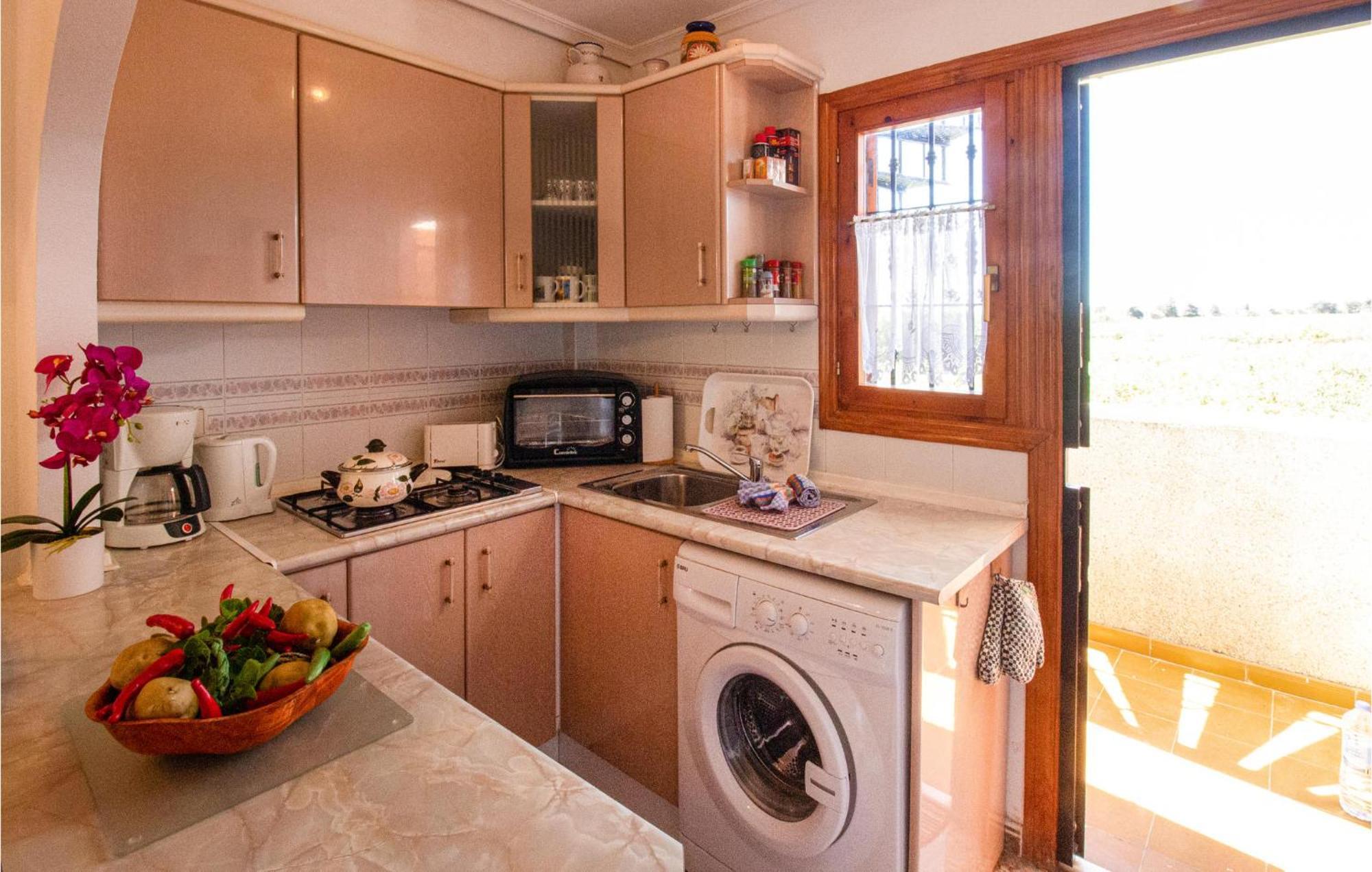 Cozy Apartment In Guardamar Del Segura Exterior foto